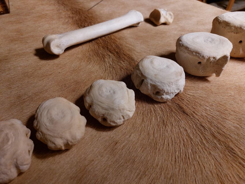Akureyri: Local Taste, Handcraft & Micro Brewery Tour - Artisan Interactions