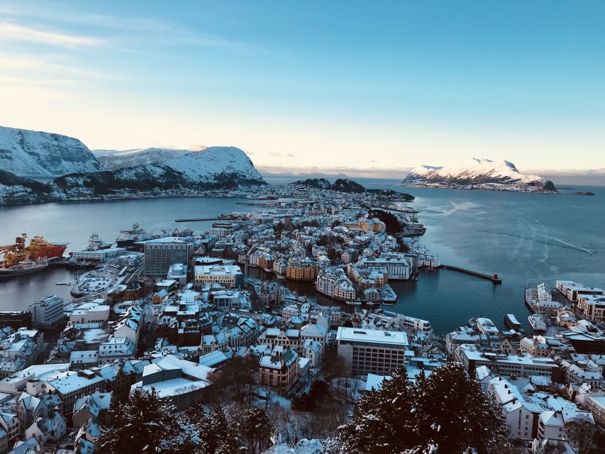 Ålesund: Ålesund and Surrounding Islands Audio Guide Tour - Booking and Cancellation Policy