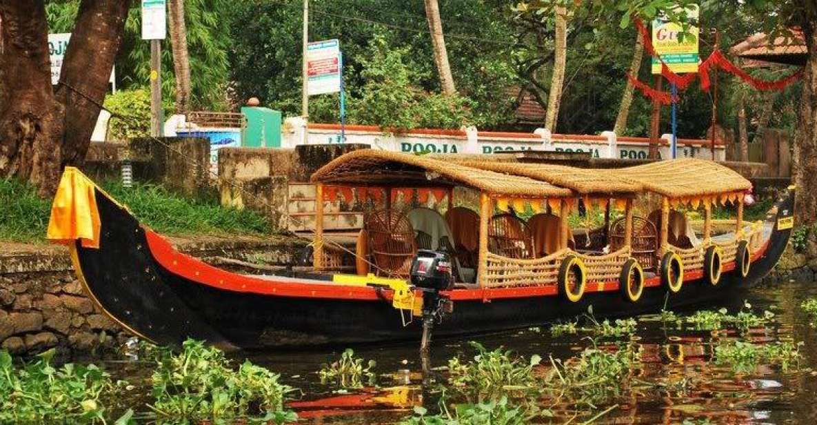 Alleppey / Alappuzha Backwater Canoe (Shikara) Cruise - Best Time to Visit