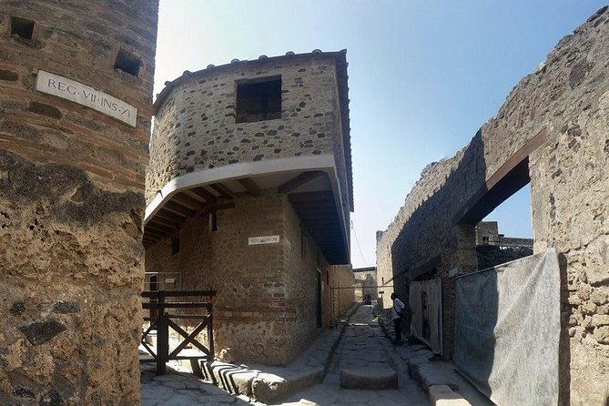 Amalfi Coast: Pompei & Vesuvius Small Group With Skip the Line Tickets - Lunch Options and Recommendations