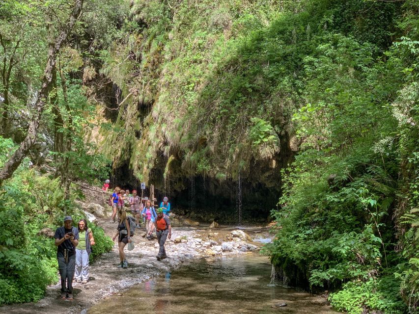 Amalfi: Private Valley of the Mills Nature Reserve Tour - Visiting the Ruins