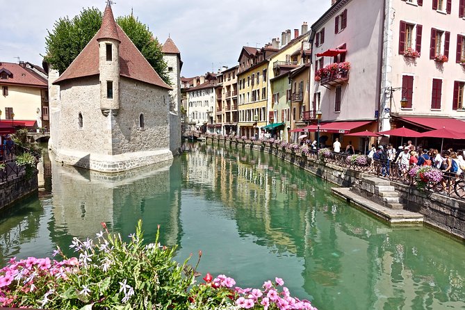 Annecy - Venice of the Alps - Tour From Geneva - Maximum Group Size and Tour Duration