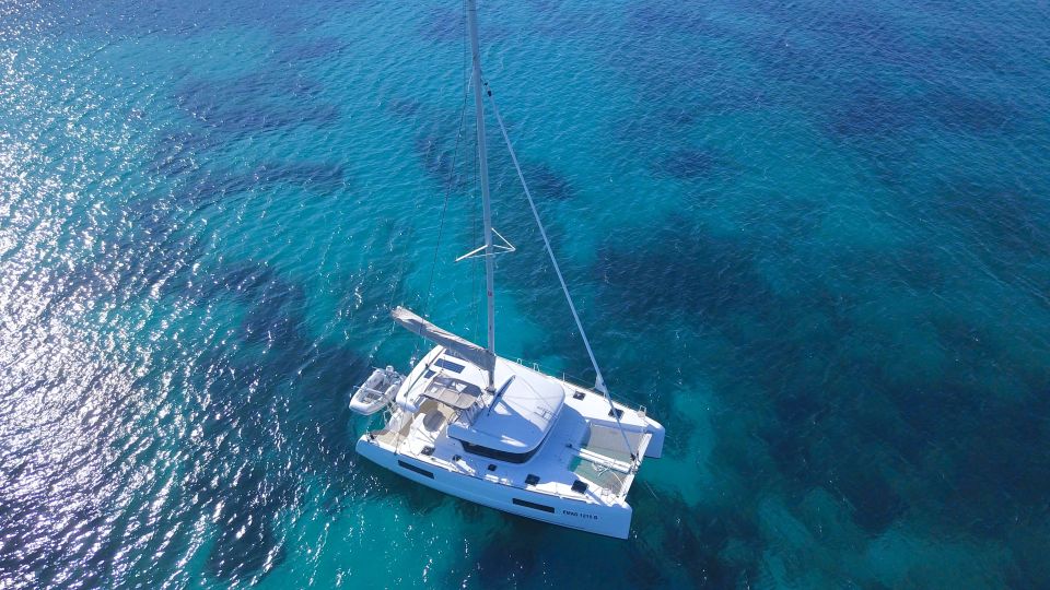 Archipelago of La Maddalena: Catamaran Tour Full Day-Lunch - Experienced Hostess and Skipper