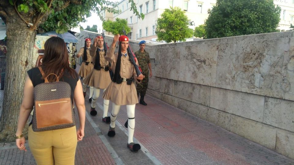 Athens Essential Highlights & Lunch, Poseidon Temple Option - Recommended Activities