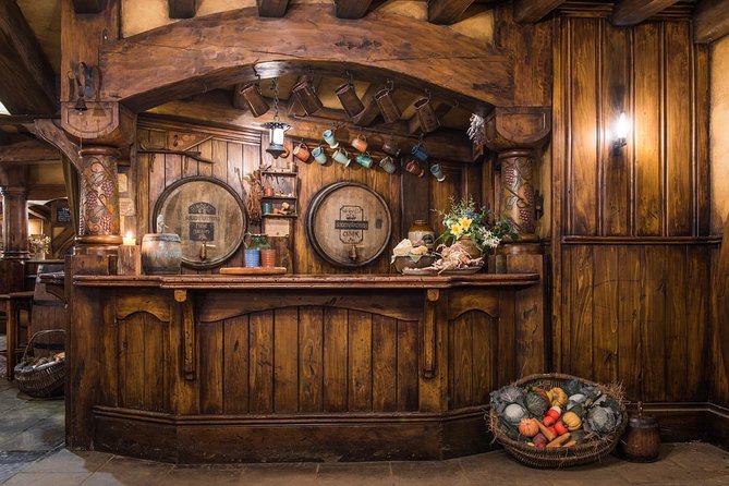 Auckland to Rotorua via Hobbiton Small Group Tour (One Way) - Customer Reviews and Ratings