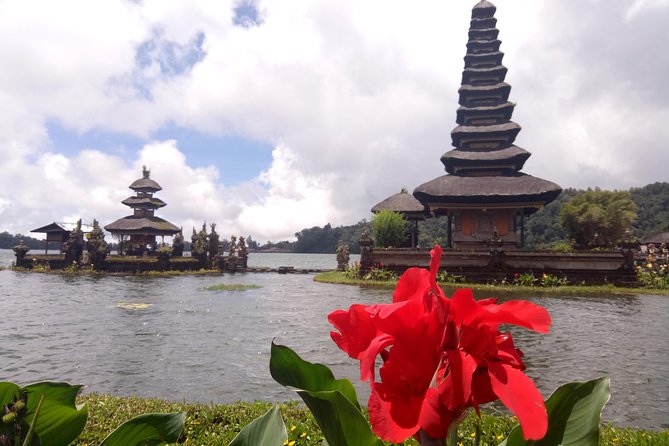 Bali Private Tour: Ulun Danu Temple, Iconic Handara Gate & Tanah Lot Sunset. - Participant Guidelines and Requirements