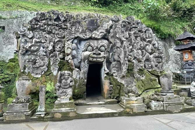 Bali Tour : Best Attractions in Ubud With Rice Terrace - Transportation and Pickup Details