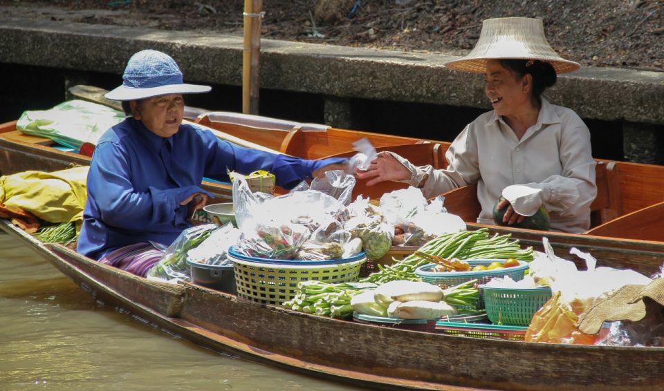 Bangkok: Railway & Floating Market Tour With Paddleboat Ride - Mobility and Luggage Restrictions