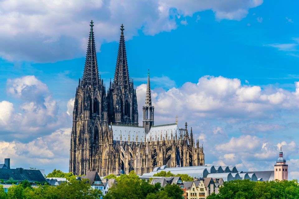 Bike Tour of Cologne Top Attractions With Private Guide - Explore Colognes Top Sights