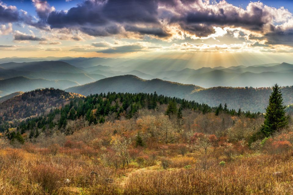 Blue Ridge Parkway: Cherokee to Asheville Driving App Tour - Hiking Trails