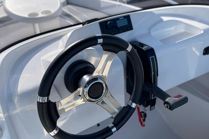 Boat Rental Without License in La Marina De Valencia - Positive Customer Reviews