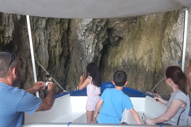 Boat Tour Ortigia, Sea Caves and Pillirina 2h - Tips for Enjoyment