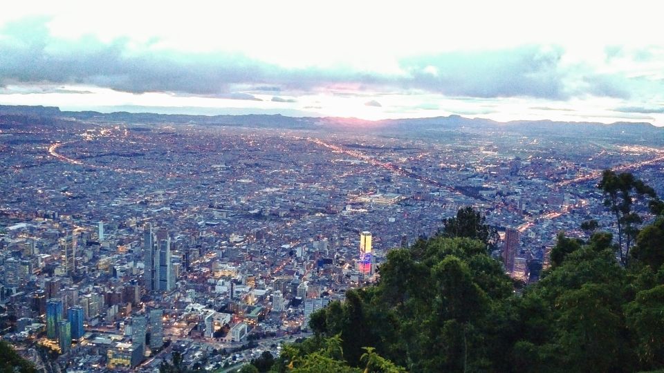 Bogota: Downtown City and Monserrate Hill Private Tour - Discovering the Gold Museum