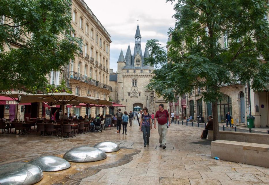 Bordeaux's Iconic Landmarks: A Private Bike Tour - Whats Included