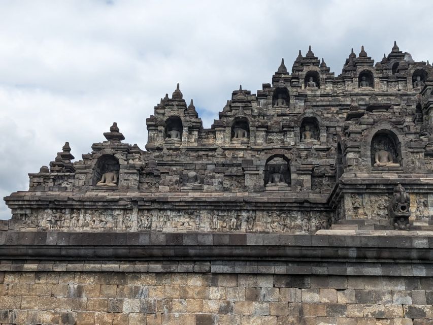 Borobudur Temple & Rice Terrace Walking to Selogriyo Temple - Booking and Payment Options