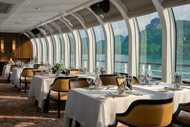 Buffet on Paradise Delight Dining Cruise Halong Bay Day Tour - Traveler and Group Size