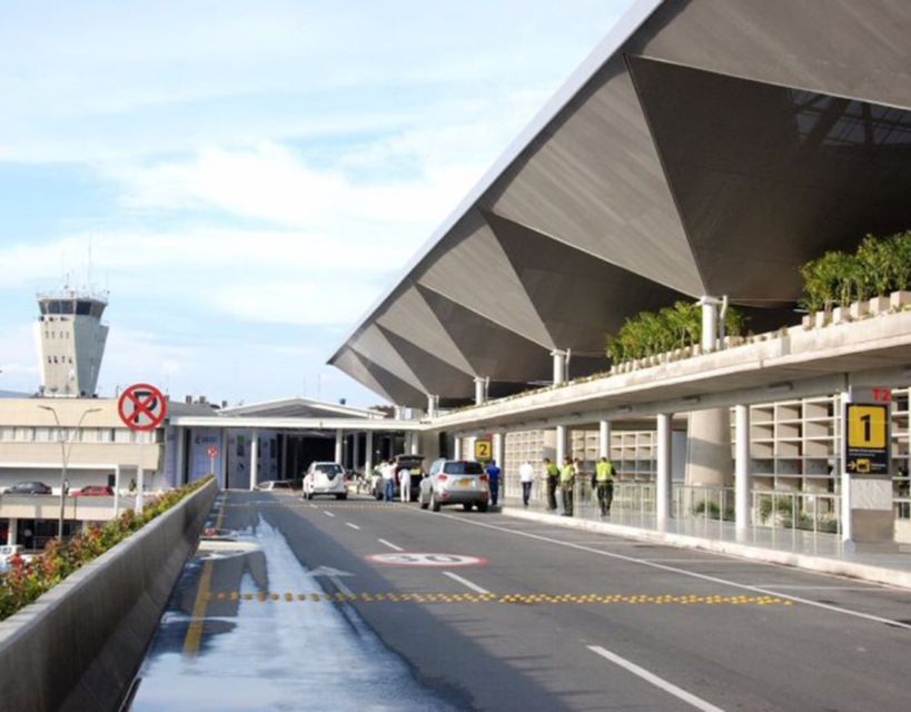 Cali: Alfonso Bonilla Aragón Airport One Way Transfer - Frequently Asked Questions