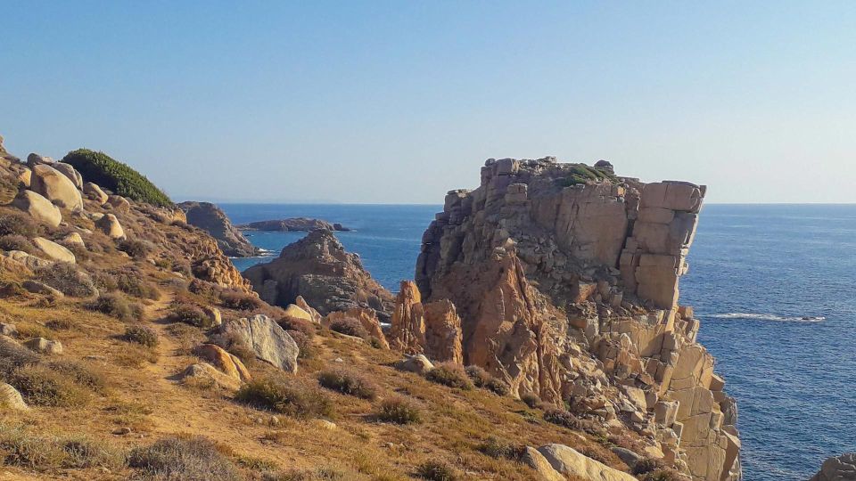 Capo Pecora: Trekking Tour to Scivu Beach With Aperitif - Scenic Route Details