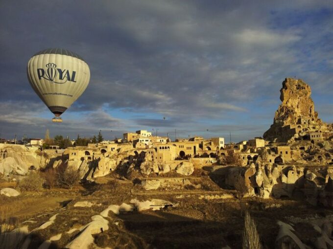 Cappadocia: Royal Queen Hot Air Balloon Tour at Sunrise - What to Expect