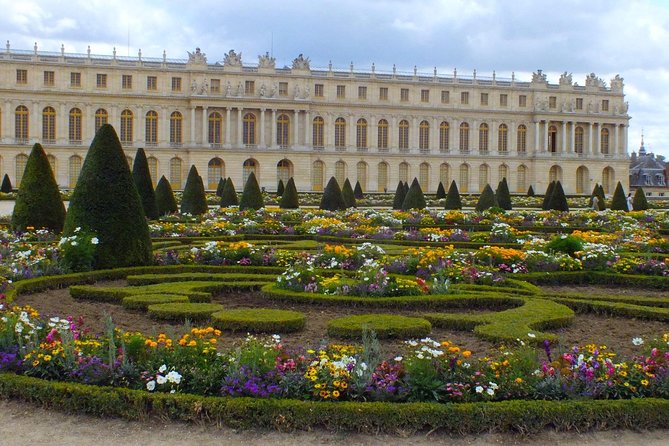 Château of Versailles and Marie Antoinettes Petit Trianon Private Tour - Exploring Petit Trianon