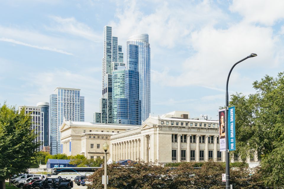 Chicago: Hop-on Hop-off Sightseeing Tour by Open-top Bus - Lakefront Views at Navy Pier