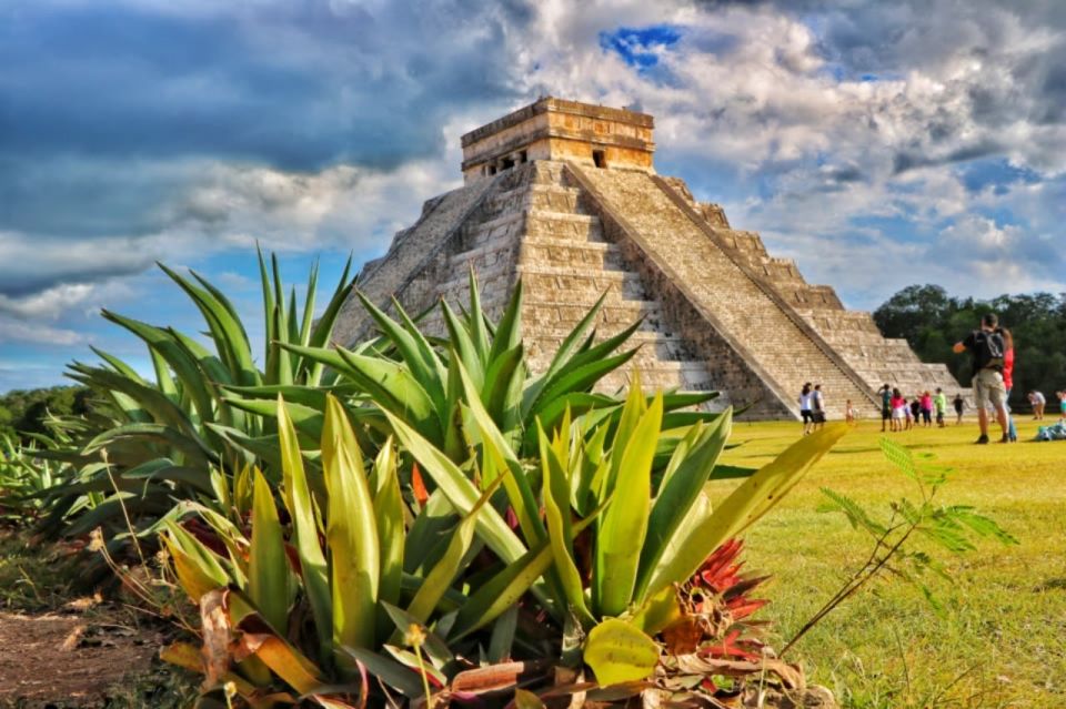 Chichen Itza Audioguide Mobile App in English - Frequently Asked Questions