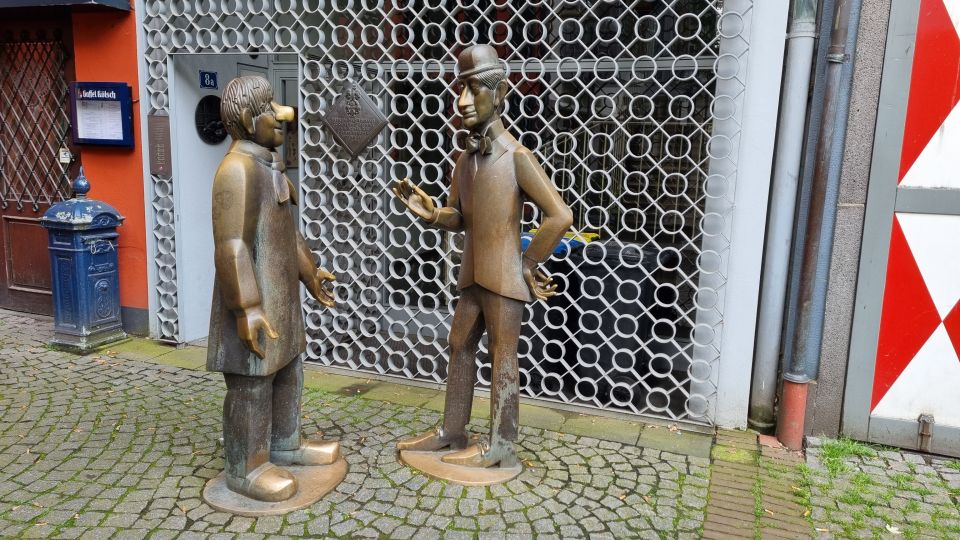 Cologne: Old City Guided Walking Tour - Booking and Cancellation Policy