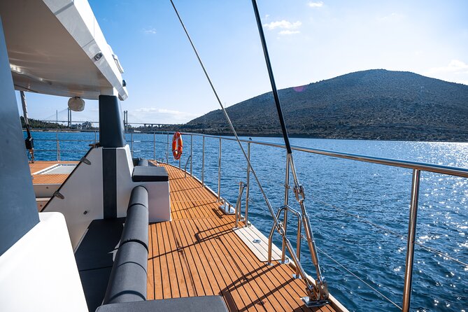 Comfort Max Catamaran Caldera Cruise With BBQ and Drinks - Customer Reviews