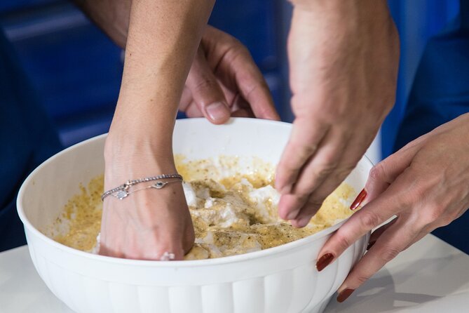 Cooking Class and Wine Pairing in Capri - Transportation and Accessibility