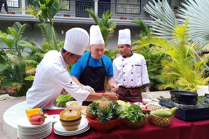 Cooking Class By Reveal Angkor Hotel Siem Reap - Pickup Options and Meeting Point