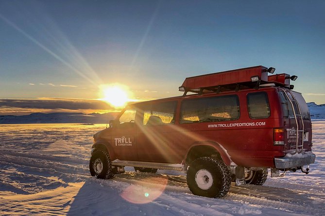 Crystal Blue Ice Cave - Super Jeep From Jökulsárlón Glacier Lagoon - English-Speaking Driver and Guide