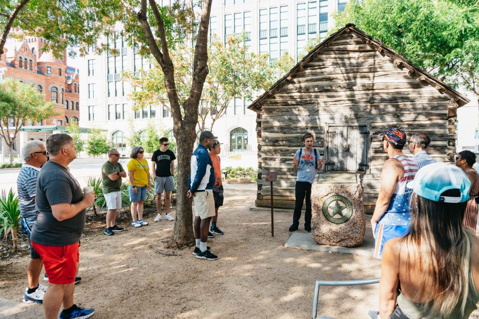 Dallas: JFK Assassination Tour - Accessibility and Group Size