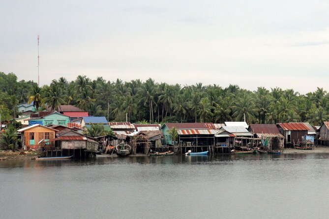 Discover Floating Villages and Tonle Sap Lake by Boat - Lotus Fields and Farms