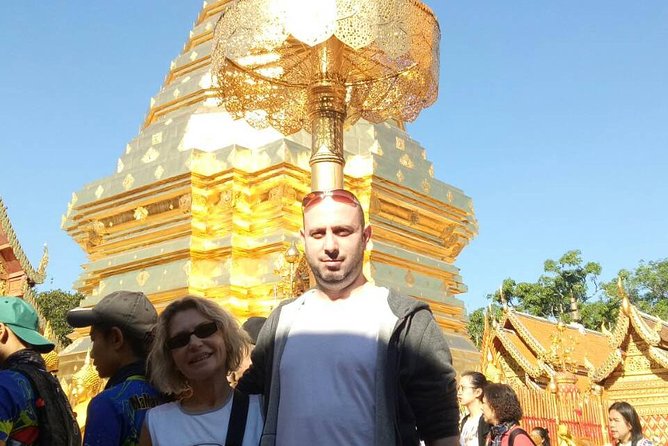 Doi Suthep Temple and Bau Thong Waterfalls Private Tour - Arriving at Wat Phra That Doi Suthep