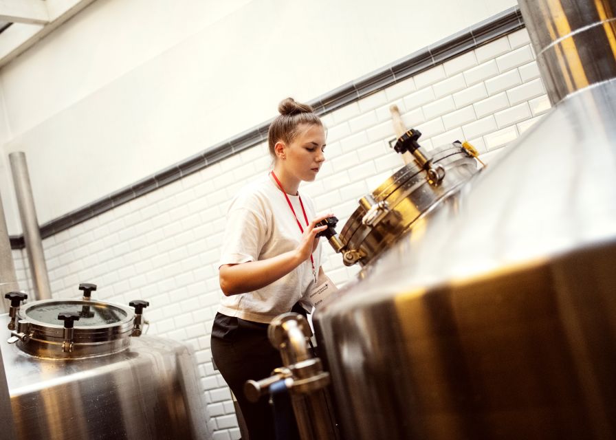 Düsseldorf: Brewery Tour With Alt Beer Tastings - Tips for an Enjoyable Tour