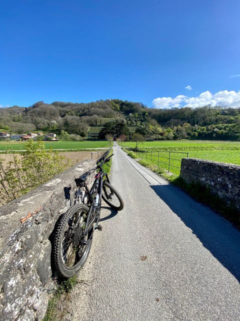 E-Bike Tour - Castles Cycle Route in Lunigiana - E-Bike Rental and Helmet