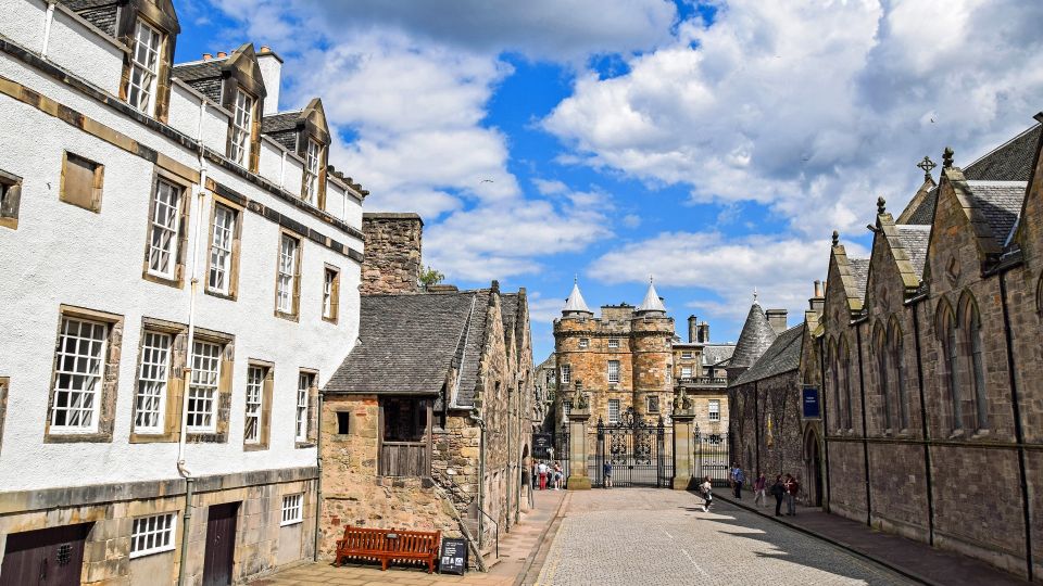 Edinburgh: the Royal City Tour From London - Customer Ratings and Feedback