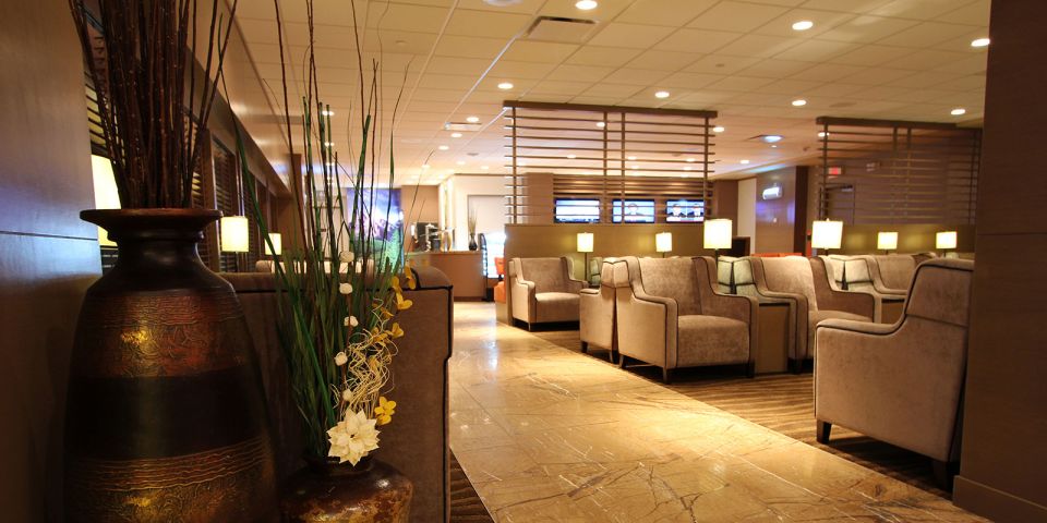 Edmonton International Airport (YEG): Premium Lounge Entry - Lounge Atmosphere