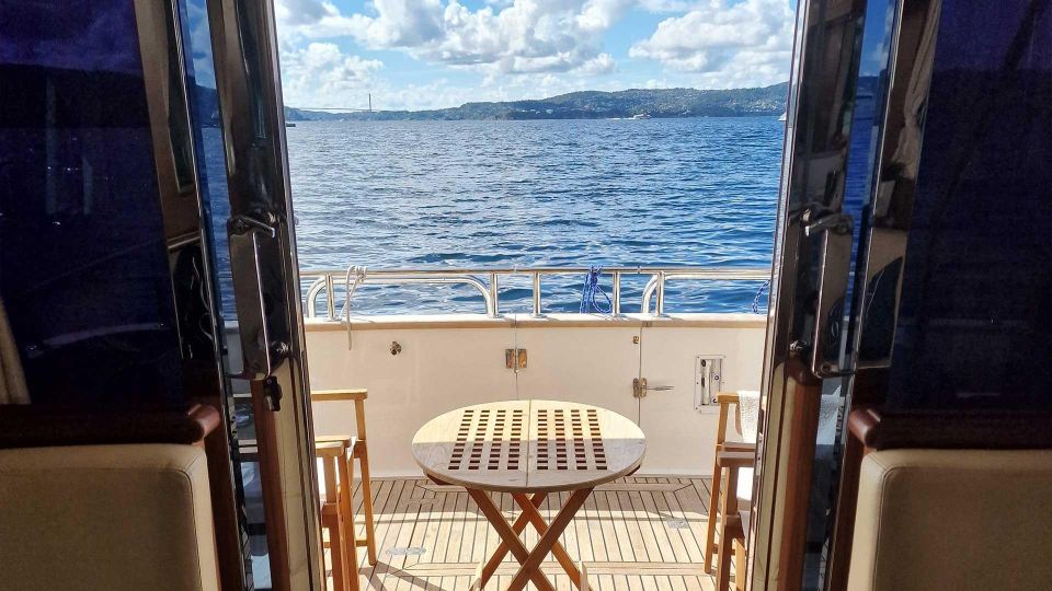 Fjord & Celebrity Yacht Cruise - Culinary Experience