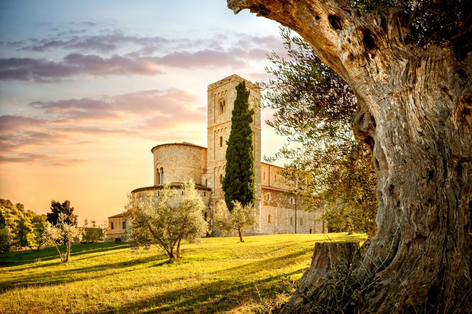 Florence: Monteriggioni and Val D'orcia Medieval Experience - Templar Museum