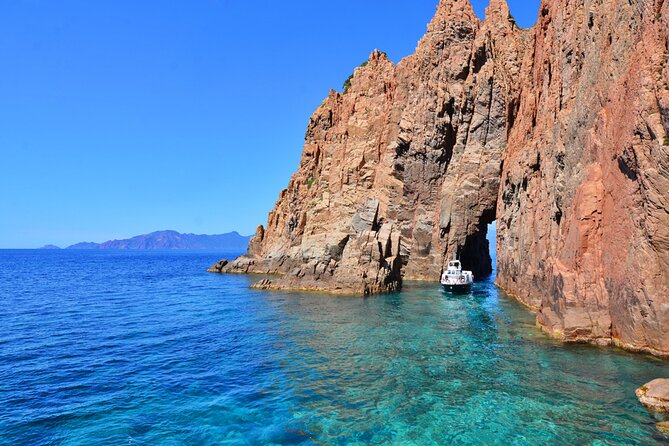 Friendly Discovery of Scandola Calanques De Piana and Meal Stop at Girolata - Lunch at Girolata