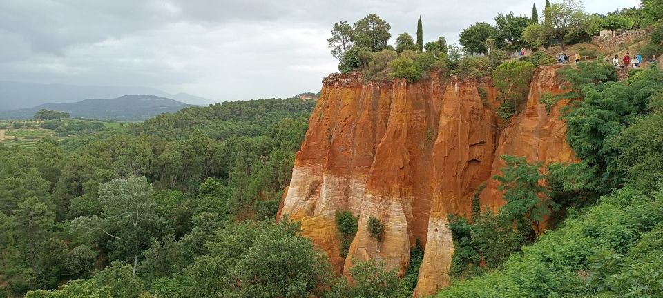 From Aix-en-Provence: Luberon Perched Villages Guided Tour - Frequently Asked Questions