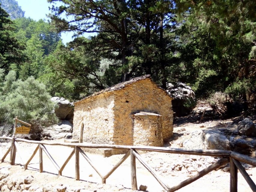 From Chania/Rethymno: Samariá Gorge Guided Hike With Pickup - What to Bring