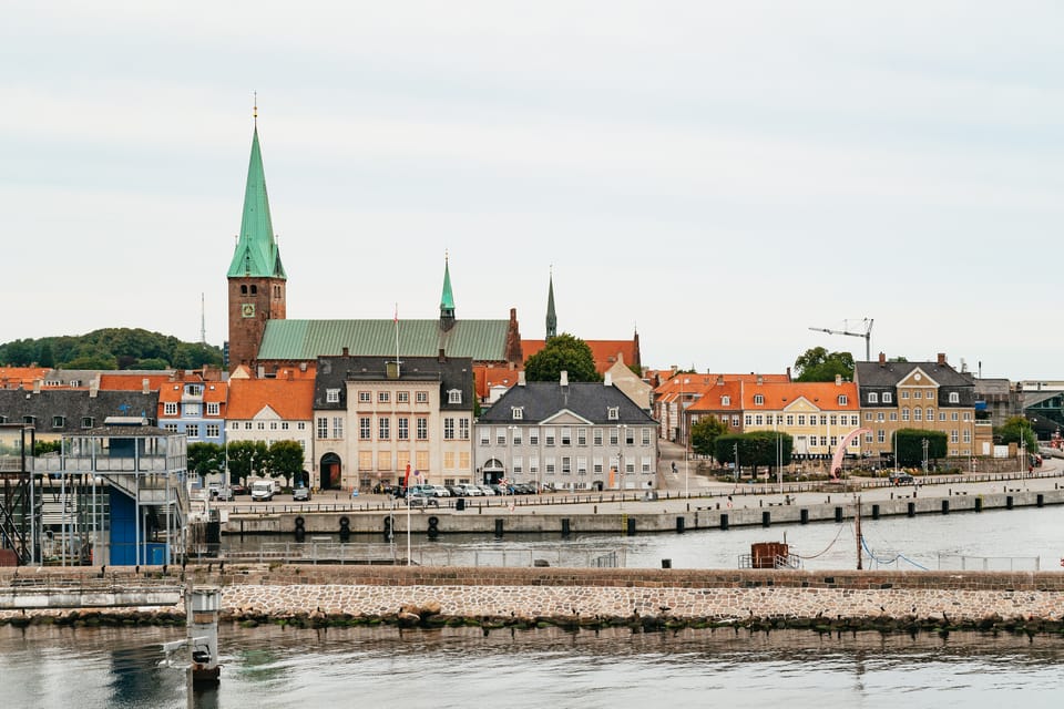 From Copenhagen: Lund and Malmö 2-Country Tour - Customer Reviews