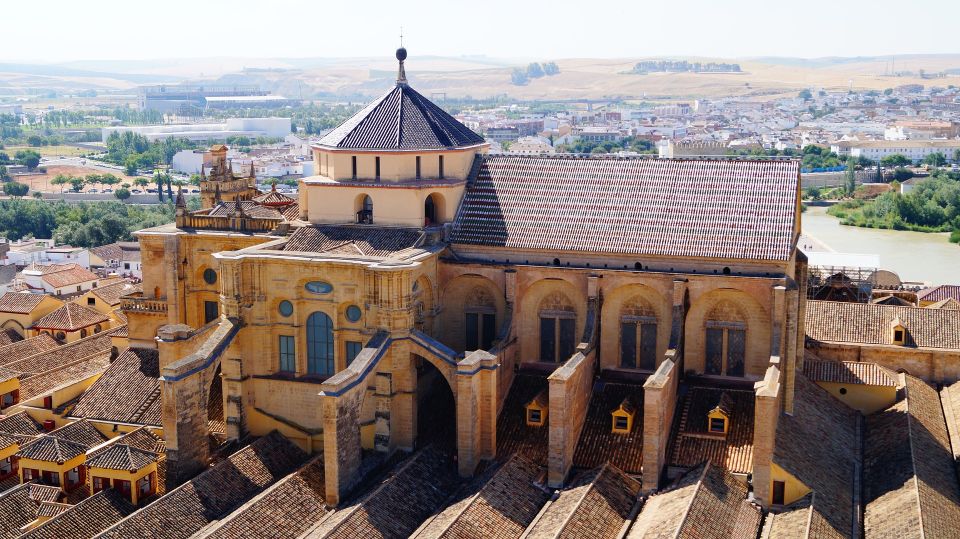 From Granada: Private Córdoba Tour and Skip-the-Line Tickets - Mosque-Cathedral and Córdoba Synagogue