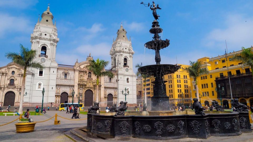 From Lima: Fantastic Peru 8D/7N Private | Luxury ★★★★ - Ica-Paracas Highlights