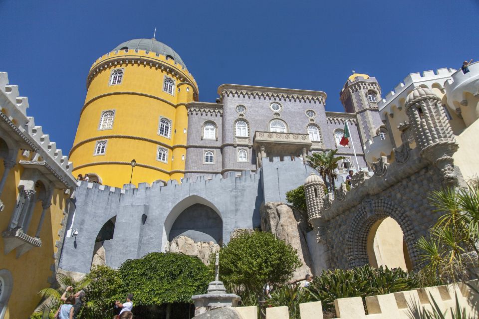 From Lisbon: Sintra, Cascais and Estoril Tour - Tour Highlights