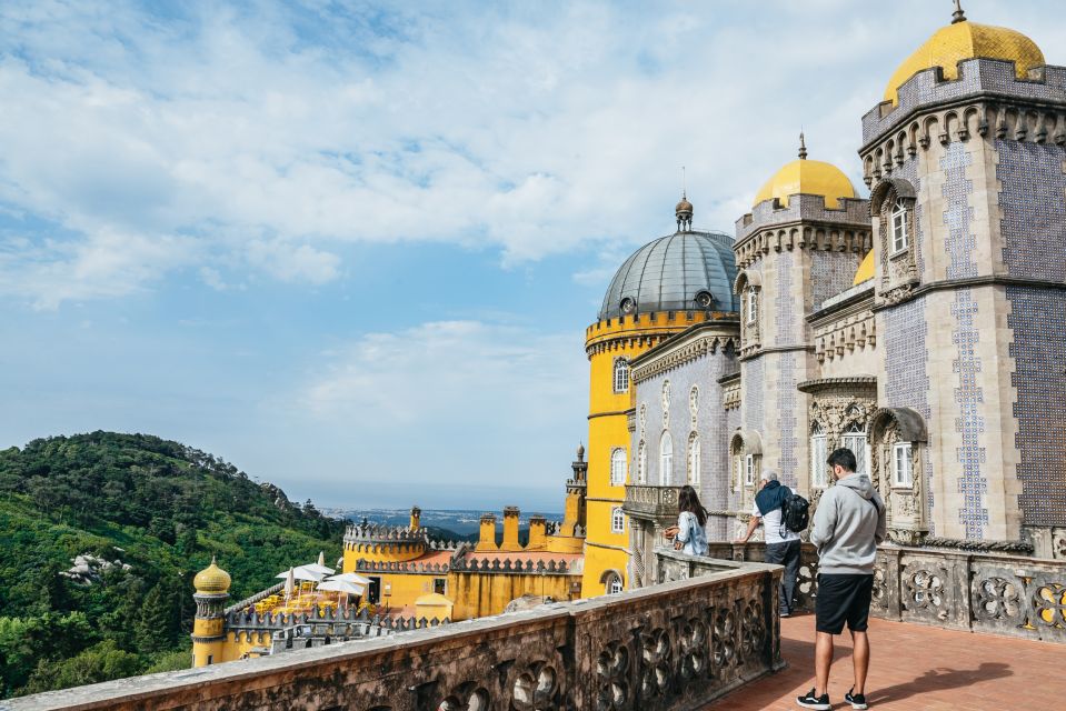 From Lisbon: Sintra Highlights and Pena Palace Full-Day Tour - Sintra City Center