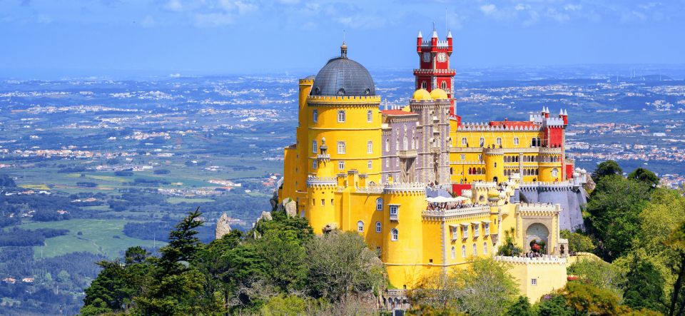 From Lisbon: Sintra, Pena Palace, Regaleira, Guided Day Tour - Discovering Moorish Castle