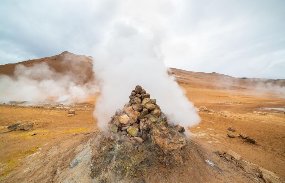 From Reykjavik: 6-Day Icelandic Ring Road Tour - Guided Experience Features